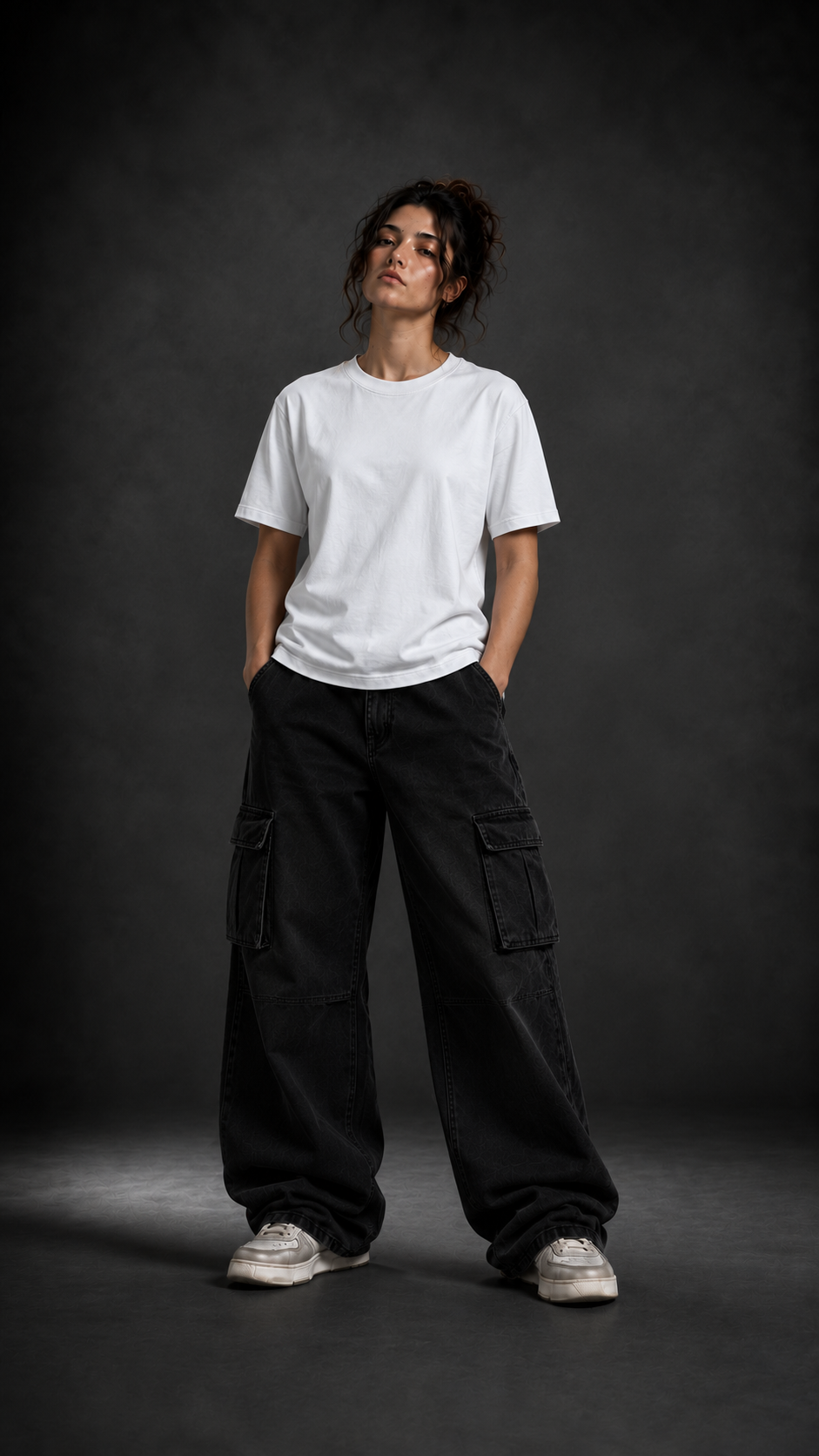 026// 'Minimal' Plain Regular (White)