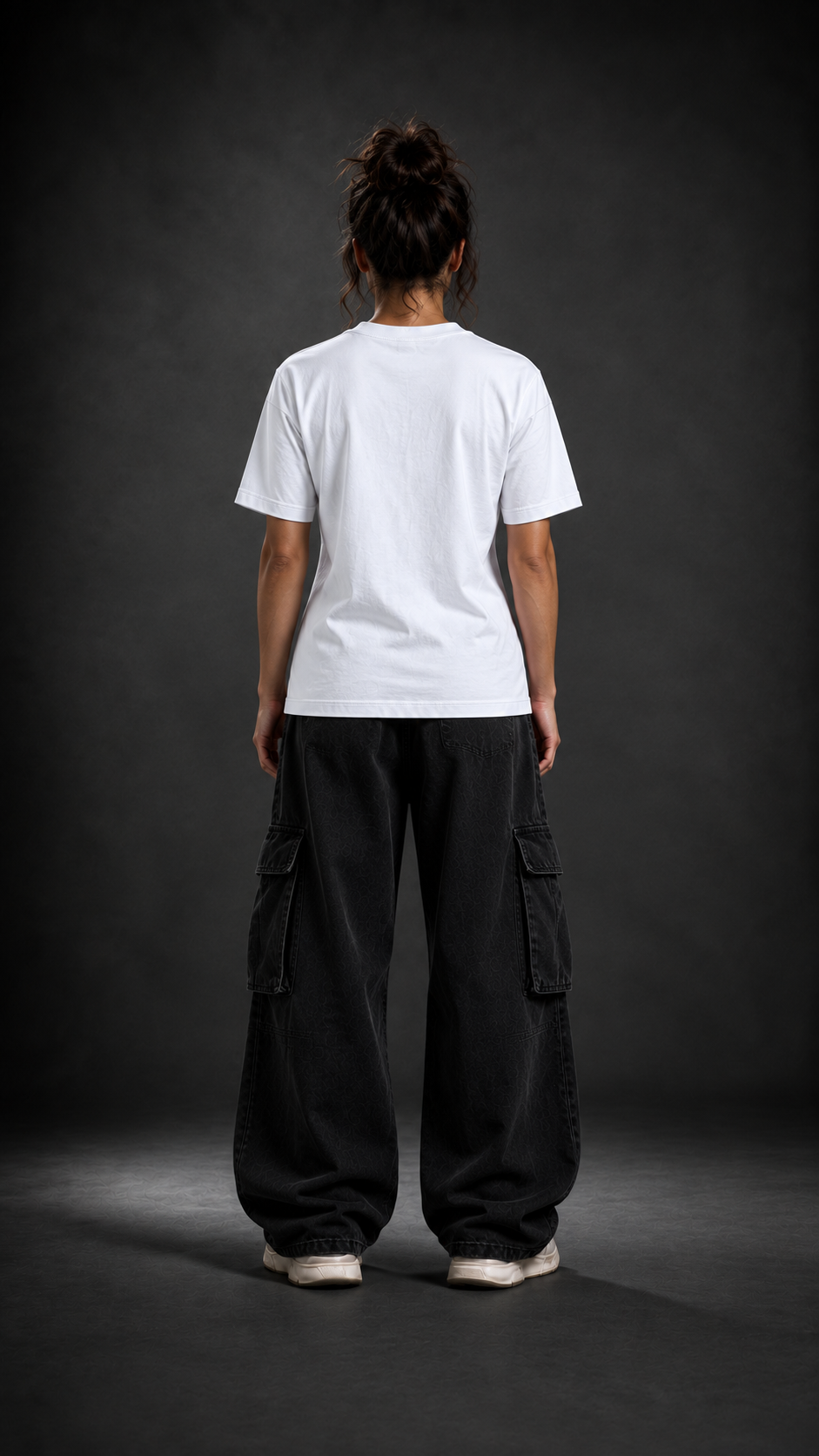 026// 'Minimal' Plain Regular (White)