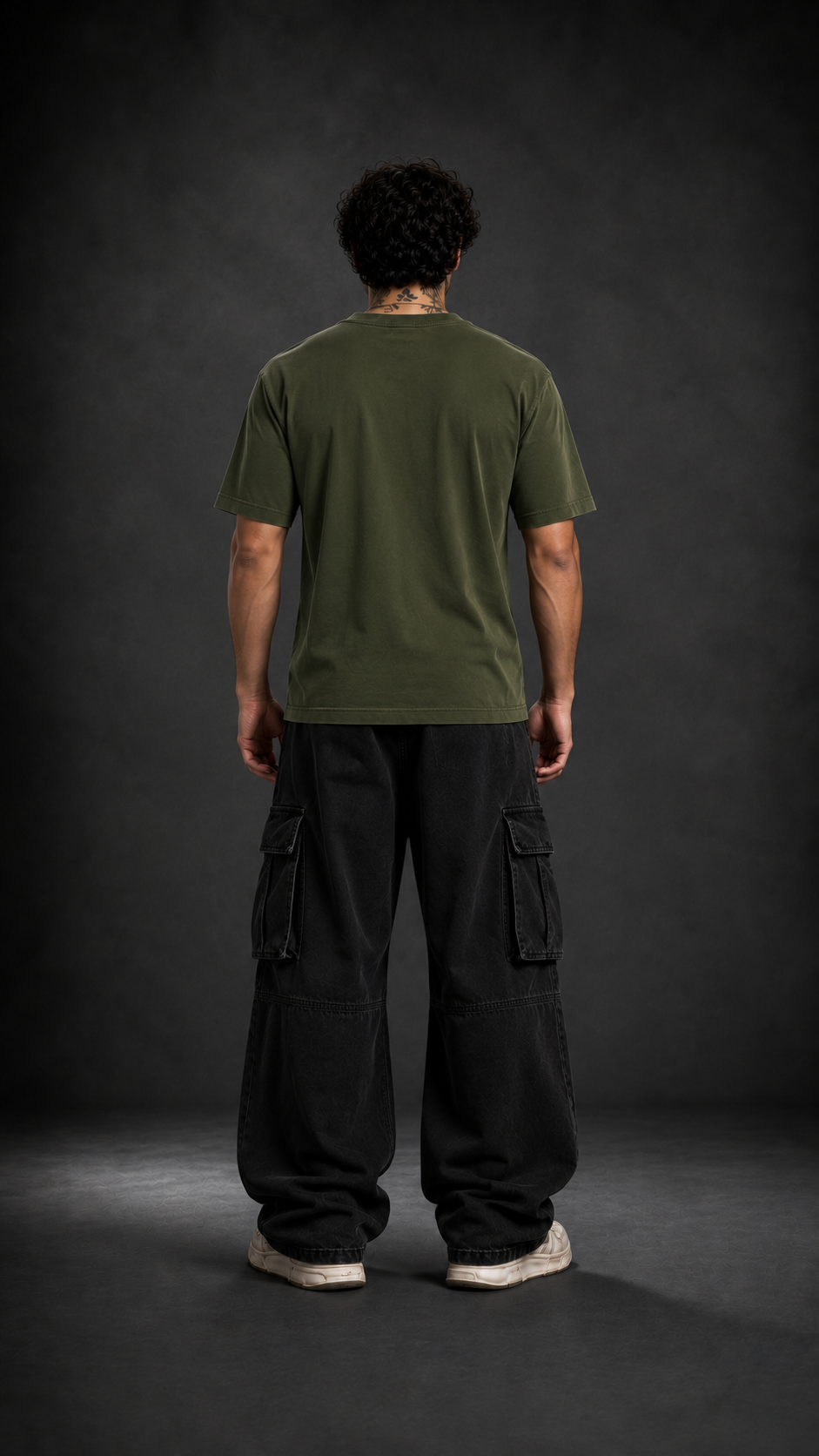 026// 'Minimal' Plain Regular (Olive Green)