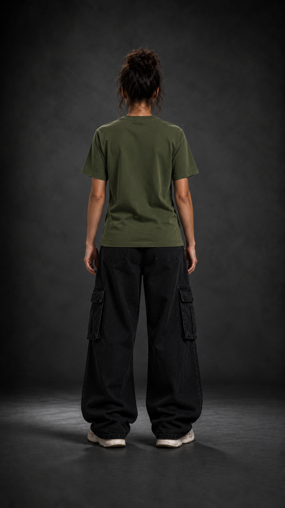 026// 'Minimal' Plain Regular (Olive Green)