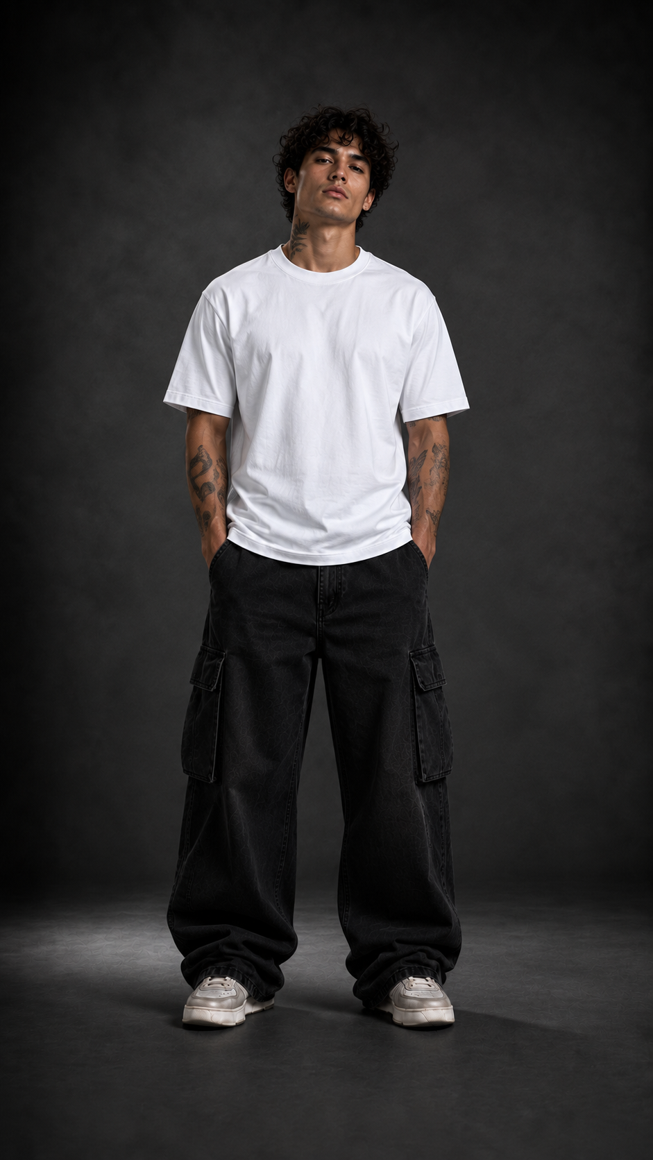 026// 'Minimal' Plain Regular (White)